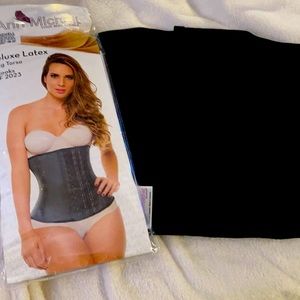 Latex Girdle long Torso 3 hooks